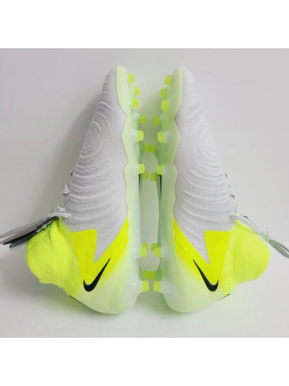 NEW Nike Phantom Luna 2 Elite AG-Pro Soccer Cleats HF4361-003 Size 11.5